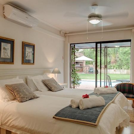 לינה וארוחת בוקר סומרסט ווסט Majorca House מראה חיצוני תמונה