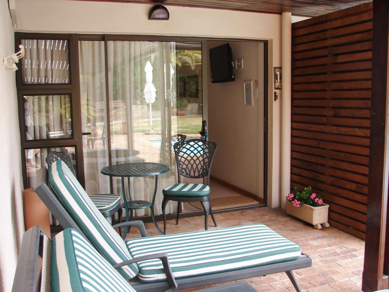 לינה וארוחת בוקר סומרסט ווסט Majorca House מראה חיצוני תמונה